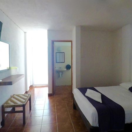 Hotel Mayflower Puerto Escondido  Εξωτερικό φωτογραφία