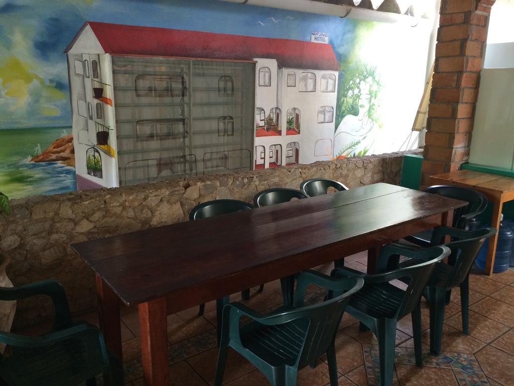 Hotel Mayflower Puerto Escondido  Εξωτερικό φωτογραφία