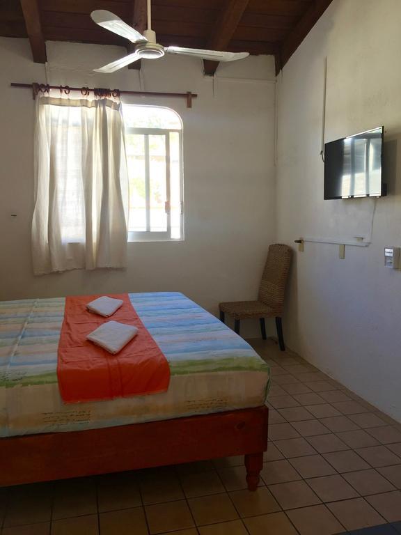 Hotel Mayflower Puerto Escondido  Εξωτερικό φωτογραφία